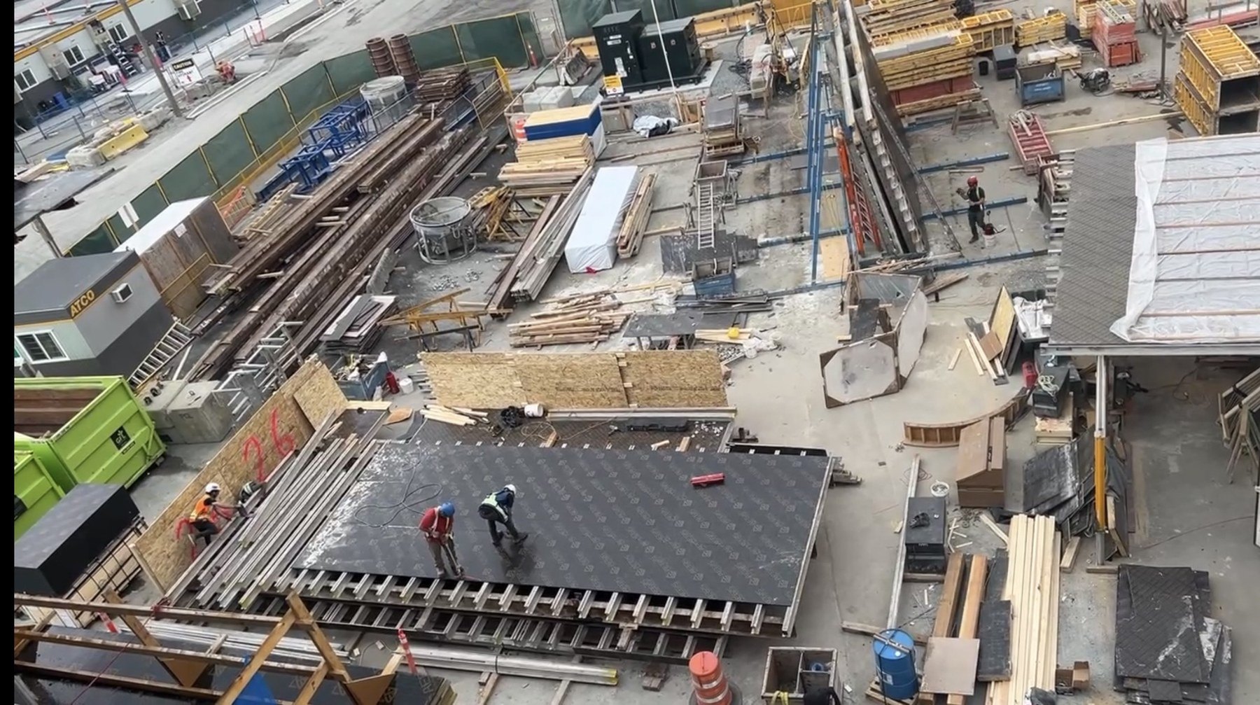 Fly tables on the pour deck