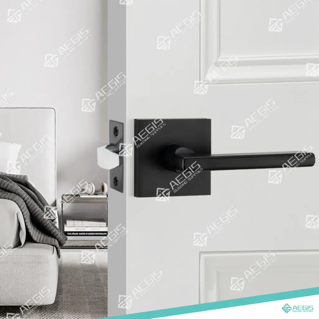 814.4.1.1 - SQUARE THIN DOOR HANDLE LEVER SQUARE COVER PLATE - BLACK - PASSAGE